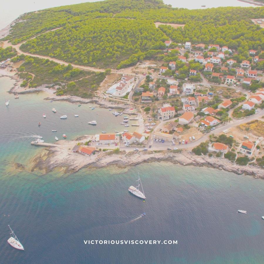 The Sea House Apartments Vis Bagian luar foto