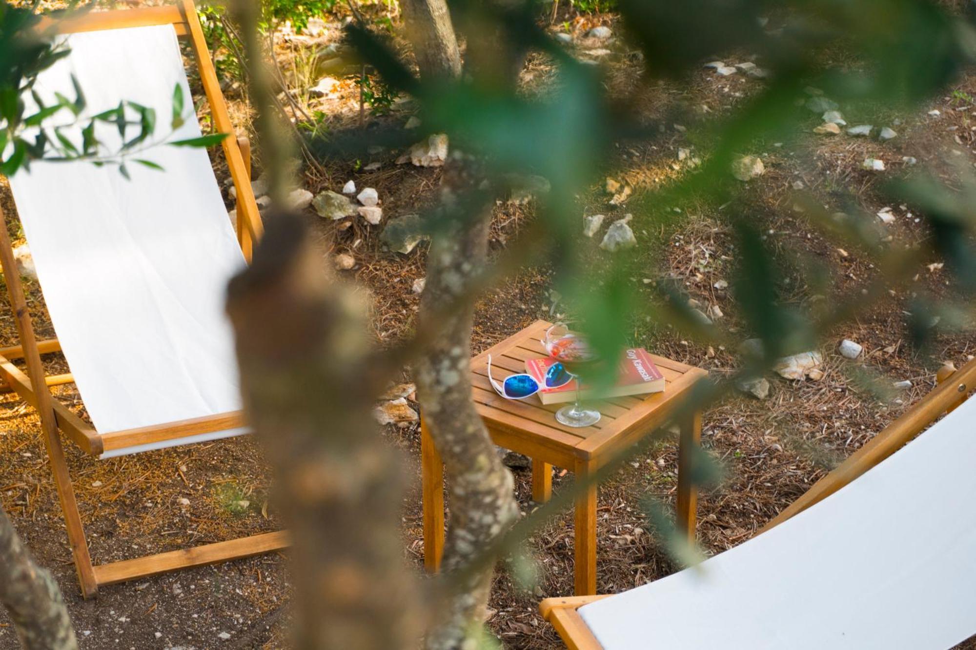 The Sea House Apartments Vis Bagian luar foto